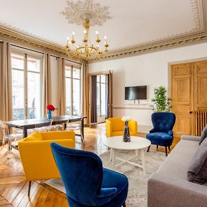 Apartamento con 6 dormitorios